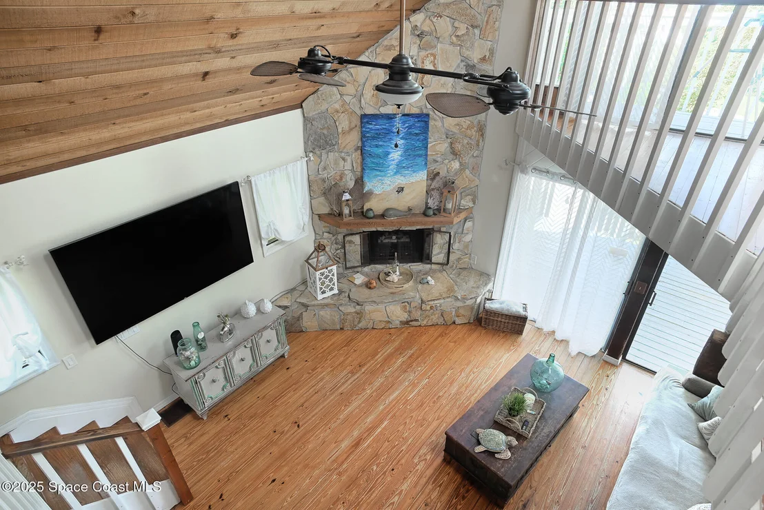 Photo of 5875 Riverside Drive