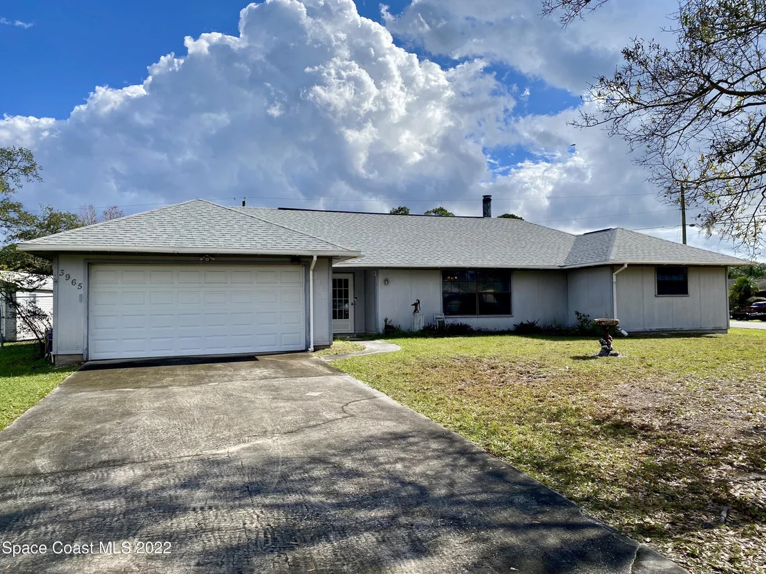Photo of 3965 Oakland Street