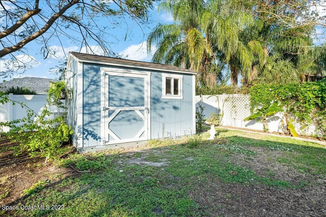 Photo of 1300 Cindy Circle NE