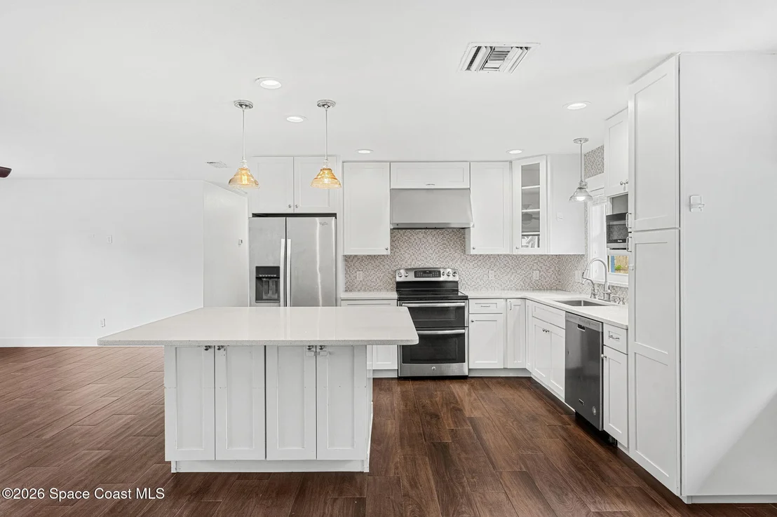 Photo of 403 12th Avenue