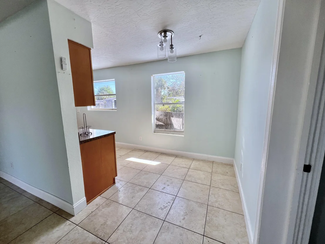 Photo of 1215 Alamanda Lane