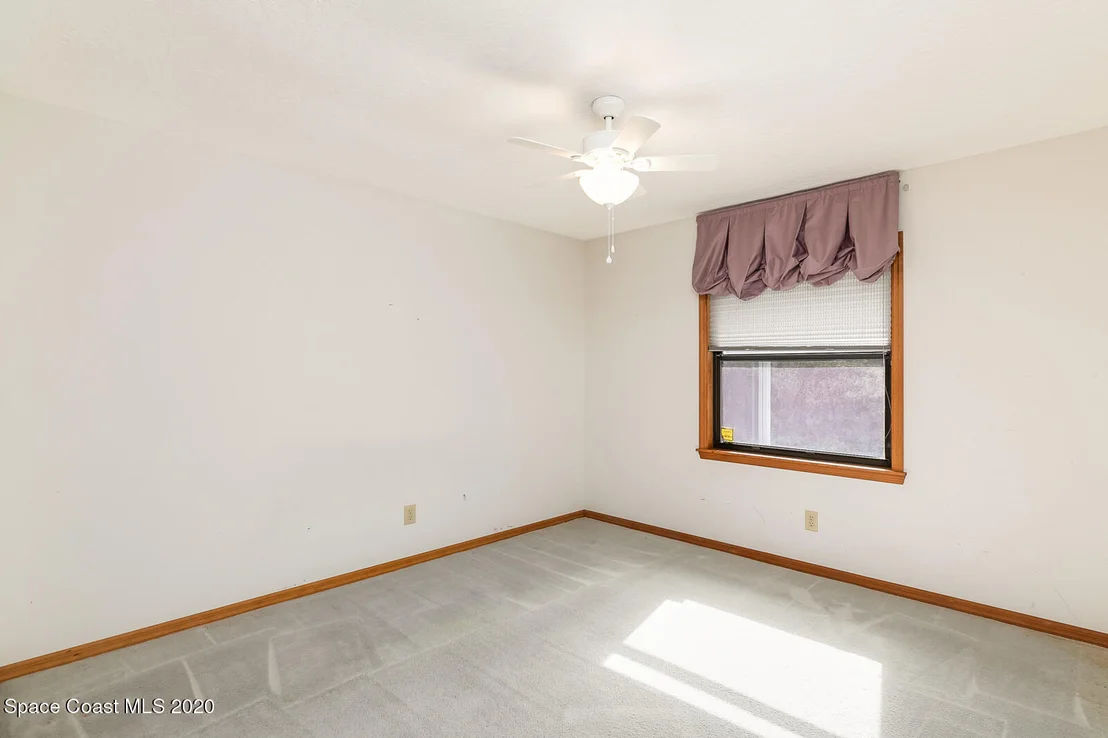 Photo of 2590 Coral Way