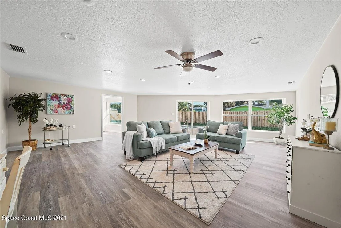 Photo of 445 Bahama Drive