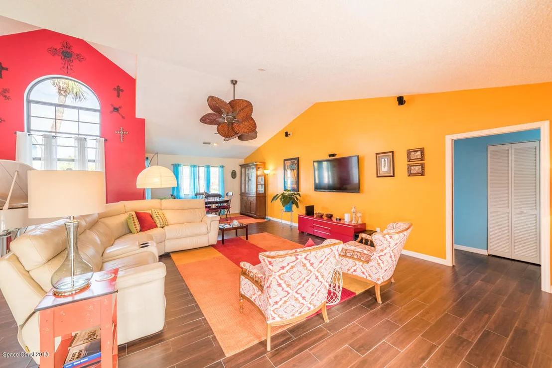 Photo of 1508 Meadowbrook Road NE