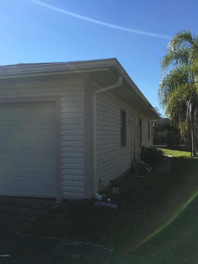 Photo of 1074 Citrus Avenue NE