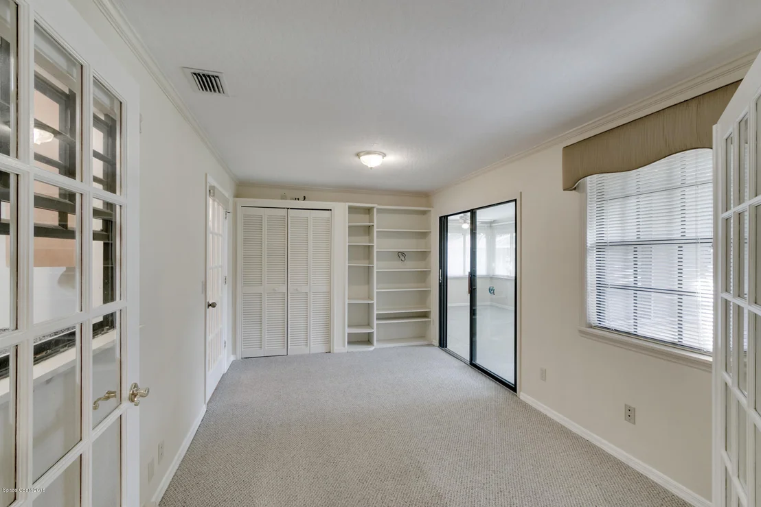 Photo of 927 Whisperpine Drive