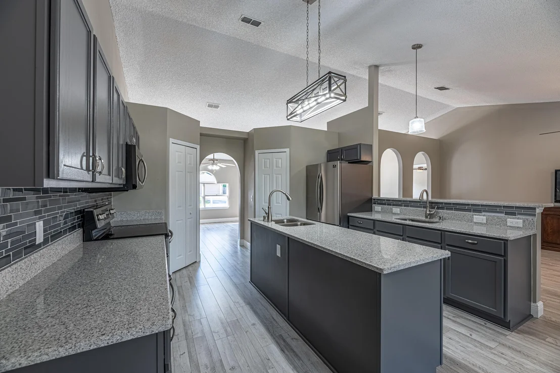 Photo of 6107 Corning Road