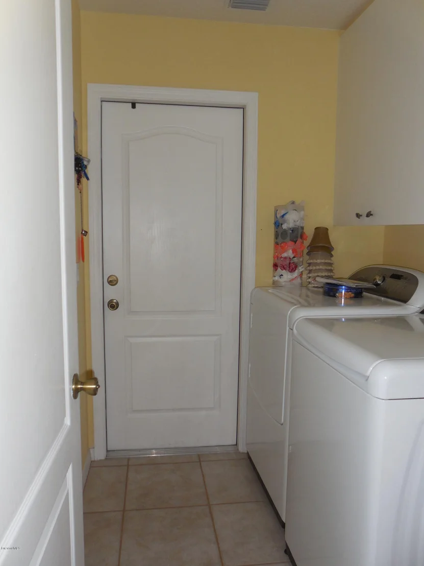 Photo of 2104 NE Spring Creek Circle