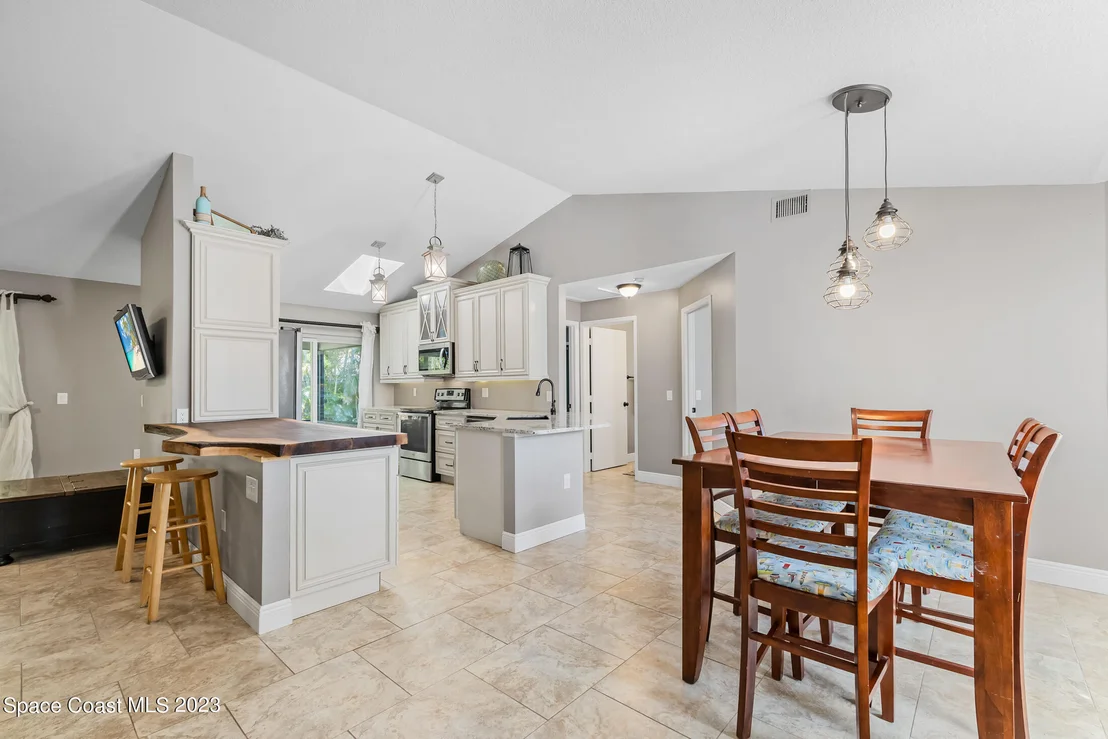 Photo of 937 Pine Baugh Street