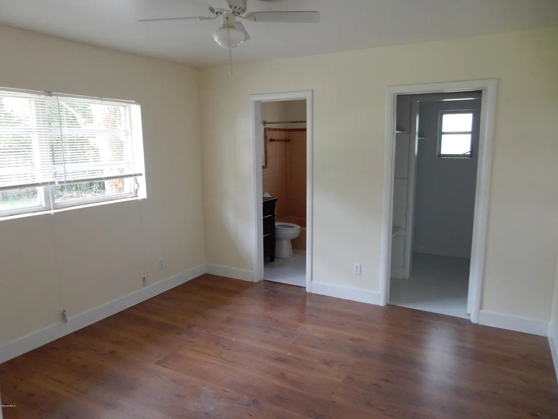 Photo of 230 7th Avenue