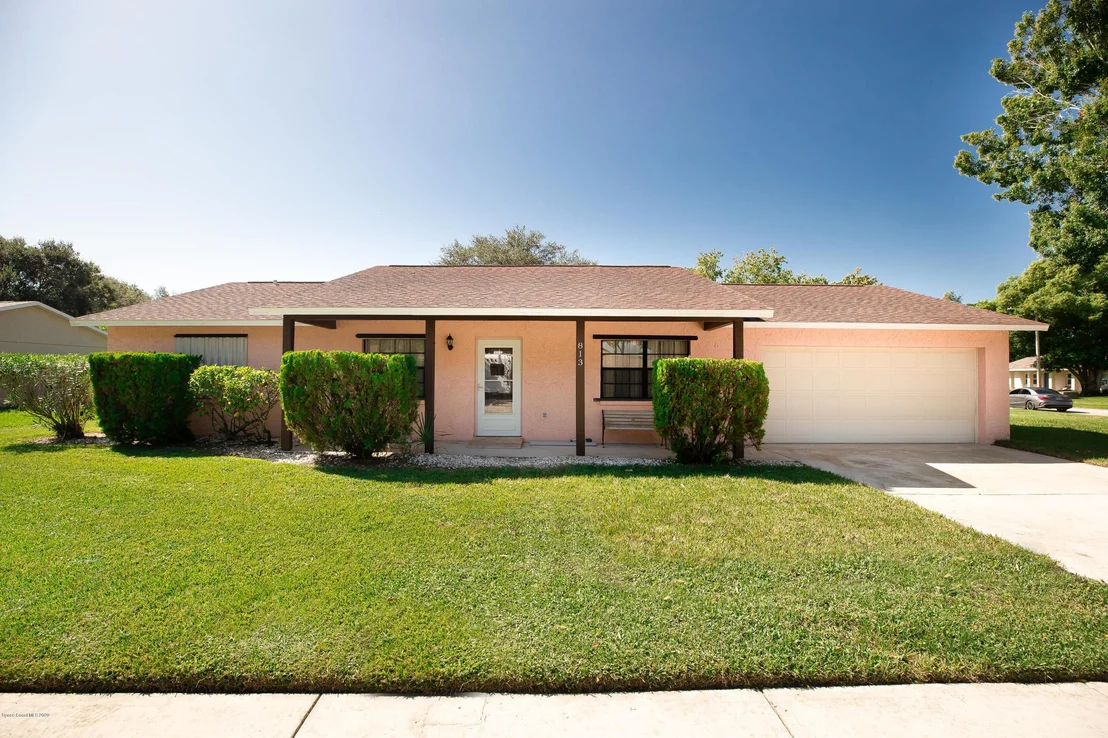 Photo of 813 Laurel Drive