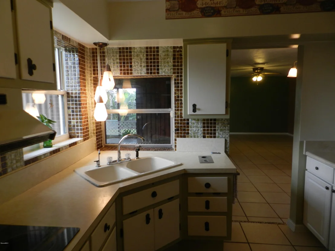 Photo of 215 Melaleuca Drive