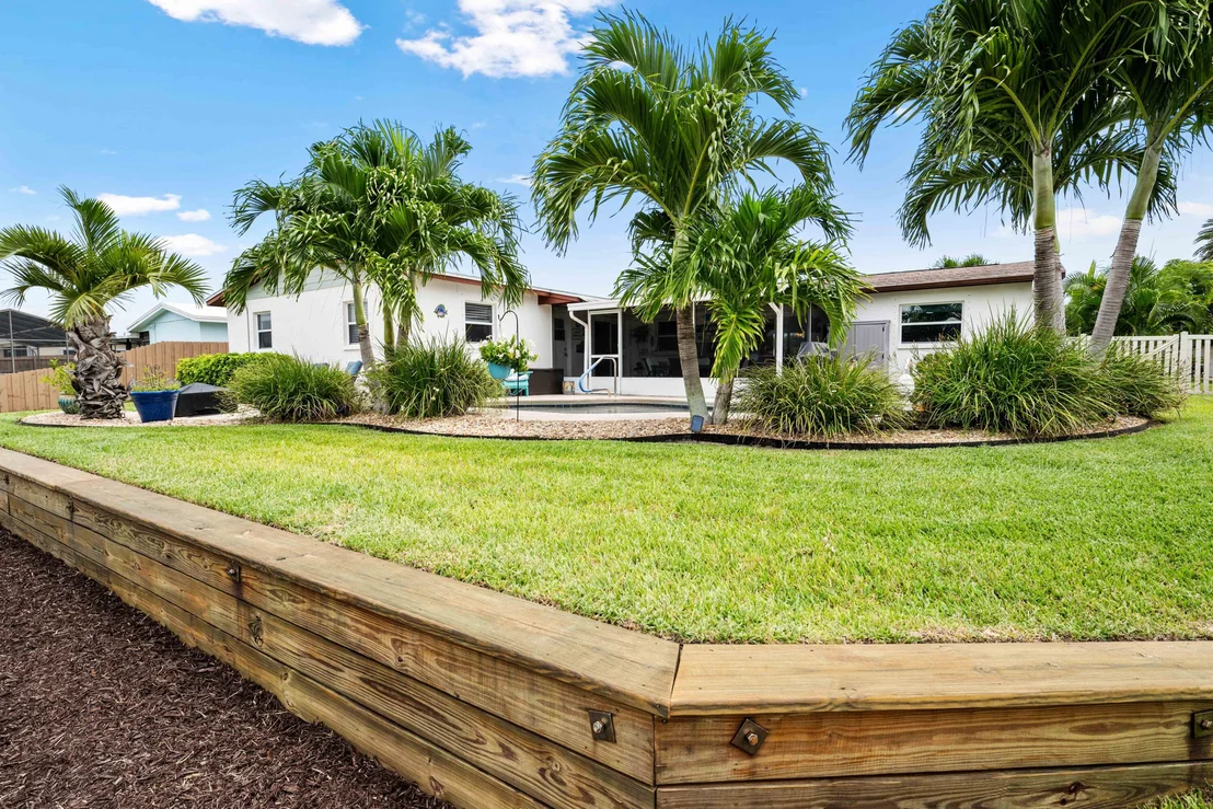 Photo of 420 Sparrow Drive
