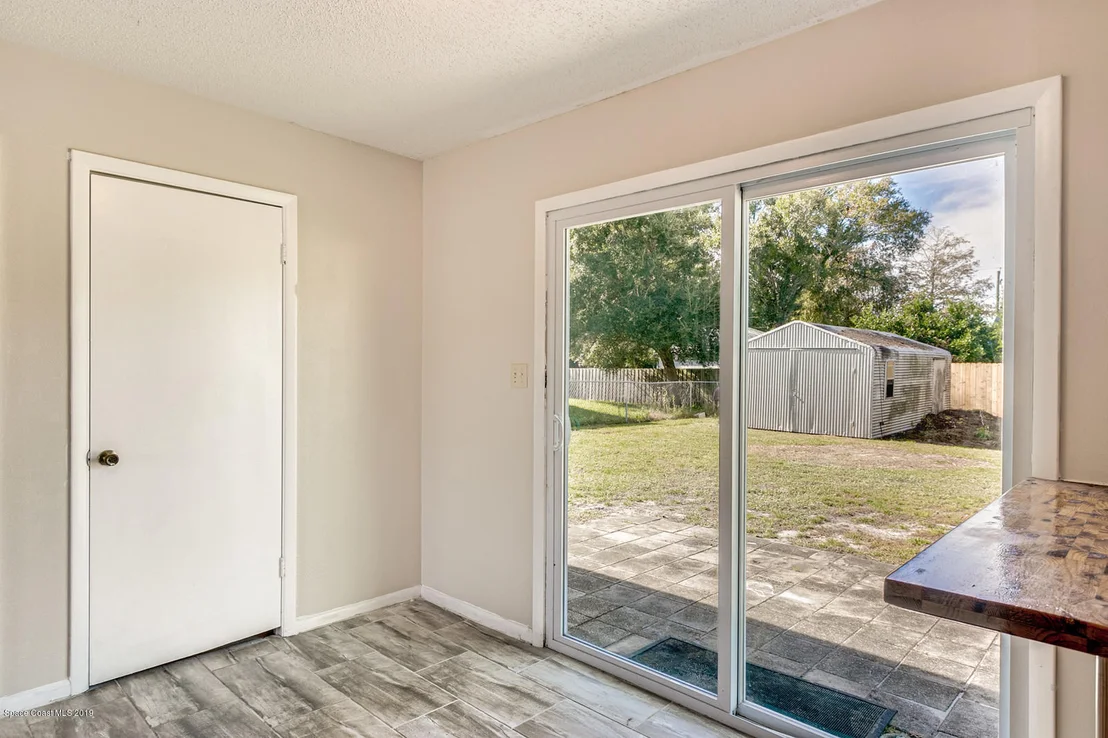 Photo of 5964 Rena Avenue E