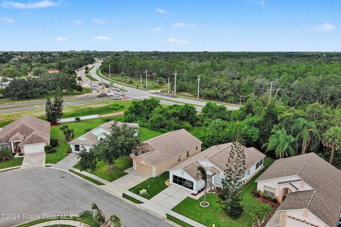 Photo of 2476 Hidden Pine Lane NE