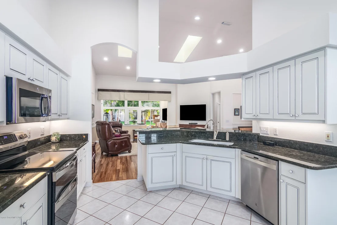 Photo of 439 Renaissance Avenue
