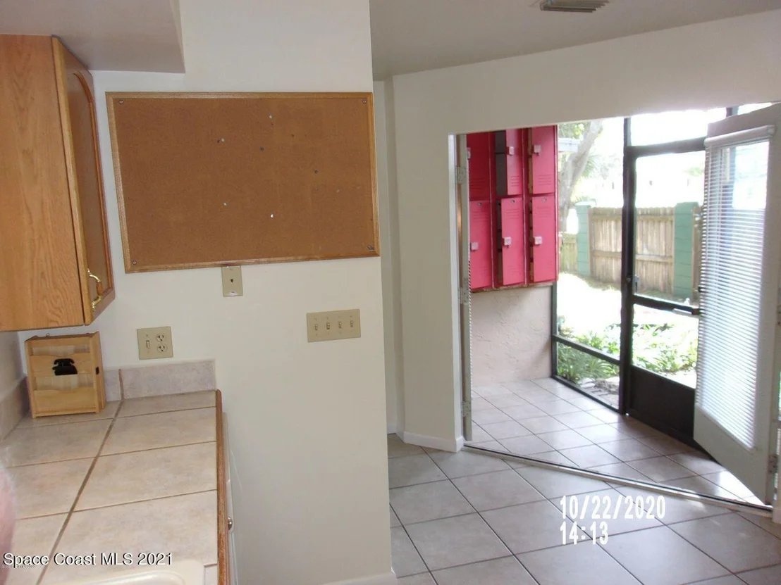 Photo of Unit 2 at 1880 Murrell Road