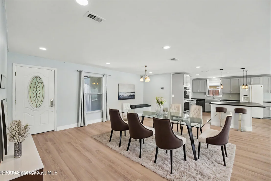 Photo of 1012 Fairway Lane