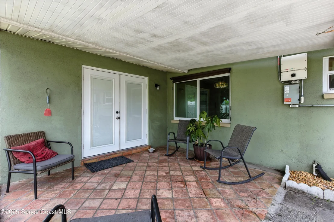 Photo of 582 Croton Road