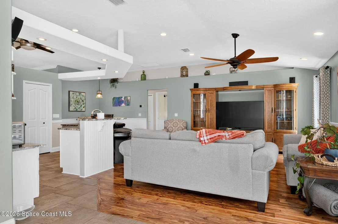 Photo of 341 Allison Drive