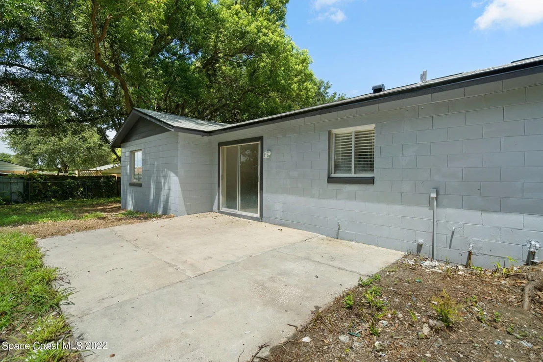 Photo of 104 11th Avenue