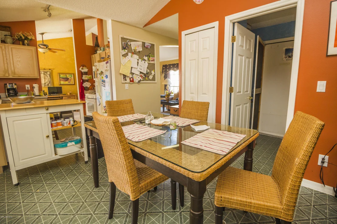 Photo of 1047 Jacaranda Circle