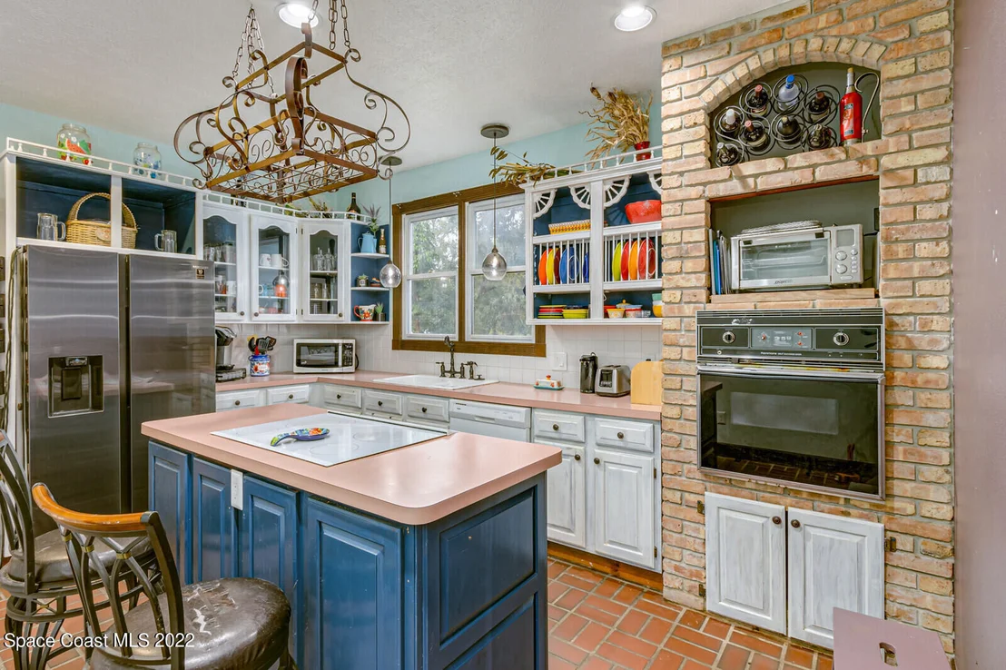 Photo of 2179 Turpentine Road