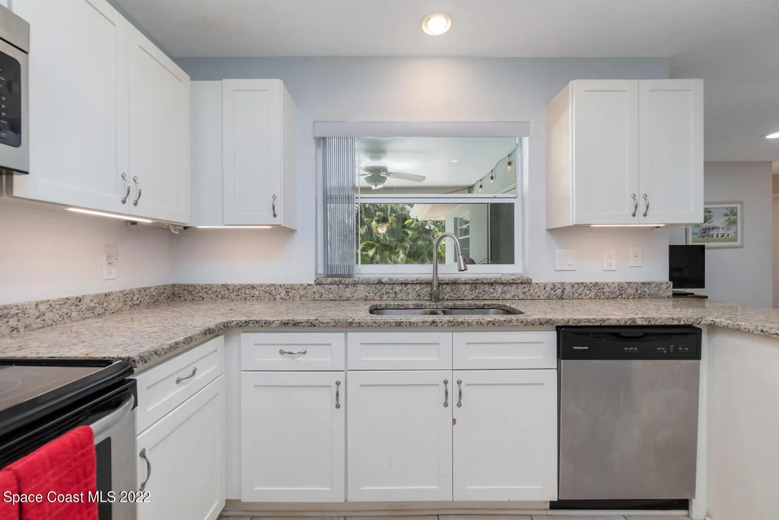 Photo of 640 Hibiscus Drive