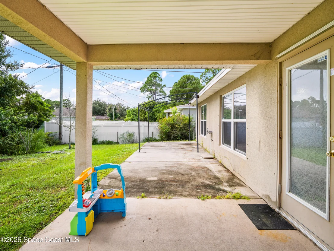 Photo of 256 Eckert Street SE