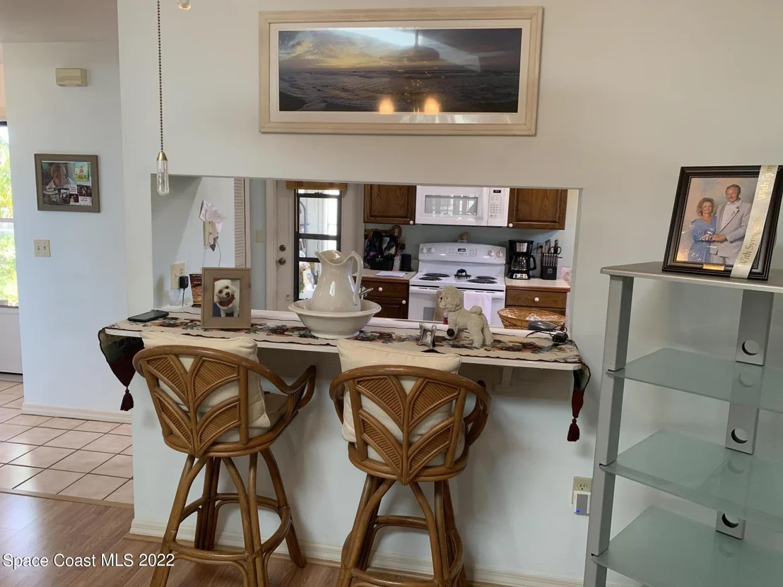 Photo of 4088 Twin Oaks Boulevard