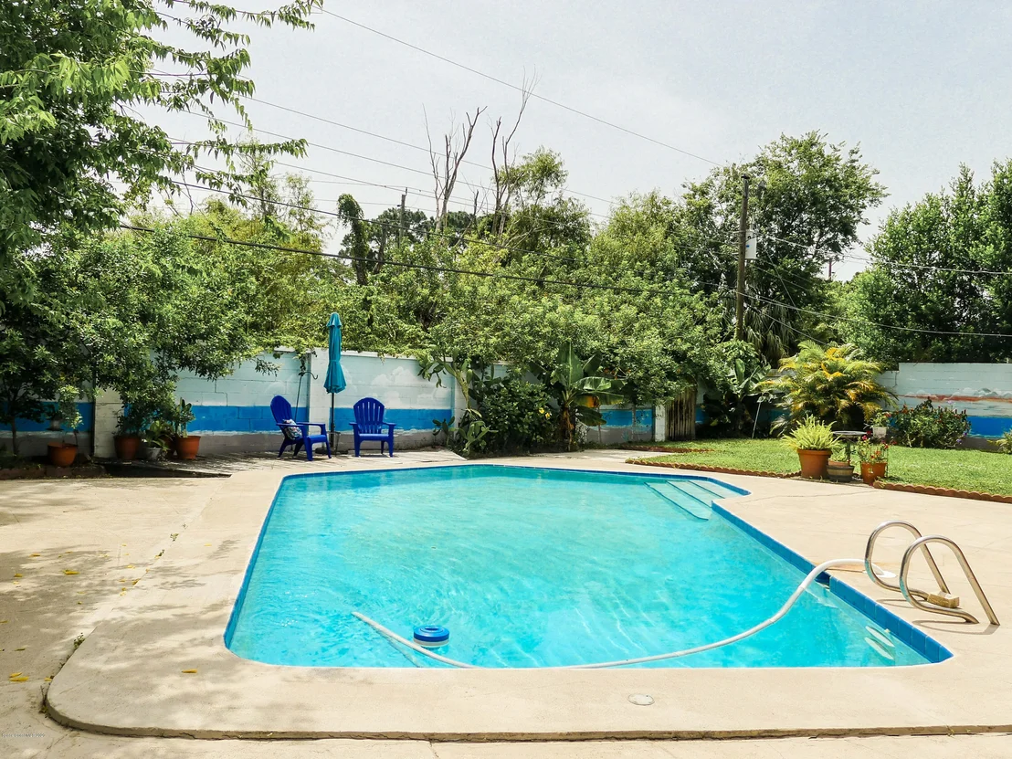 Photo of 4945 Cocoanut Drive