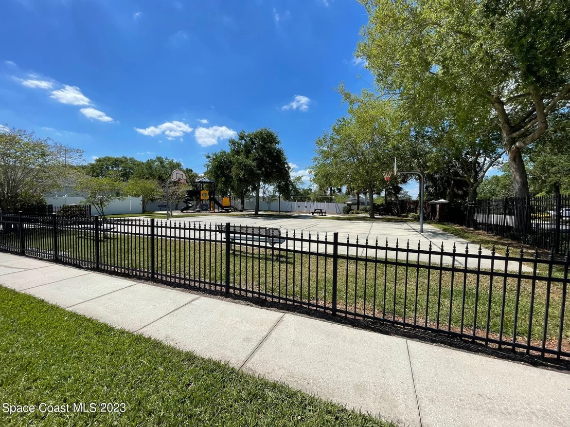 Photo of 1424 Sumter Lane