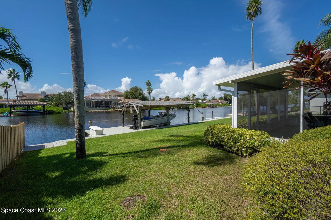 Photo of 209 River Road