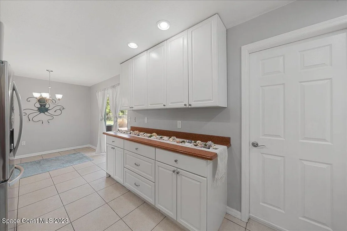 Photo of 2559 Floridiane Drive