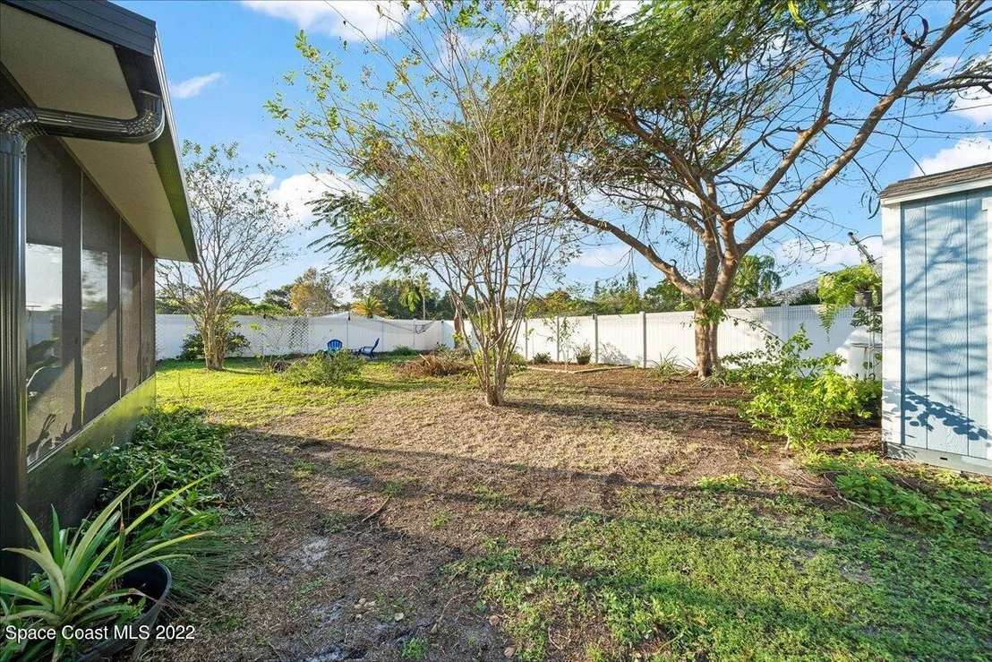 Photo of 1300 Cindy Circle NE