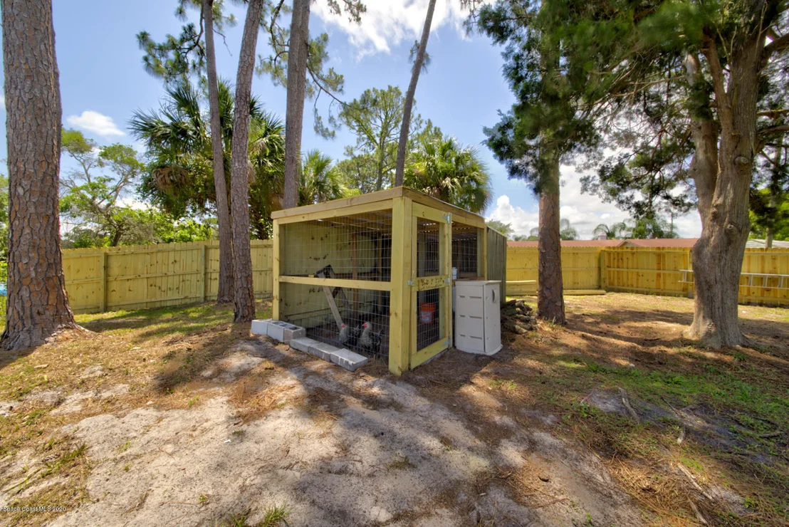 Photo of 6421 Hunt Road