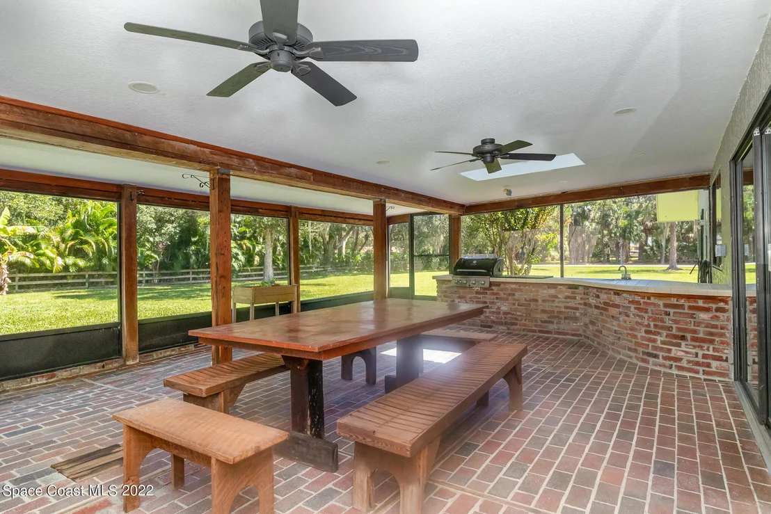 Photo of 2187 Turtle Mound Road