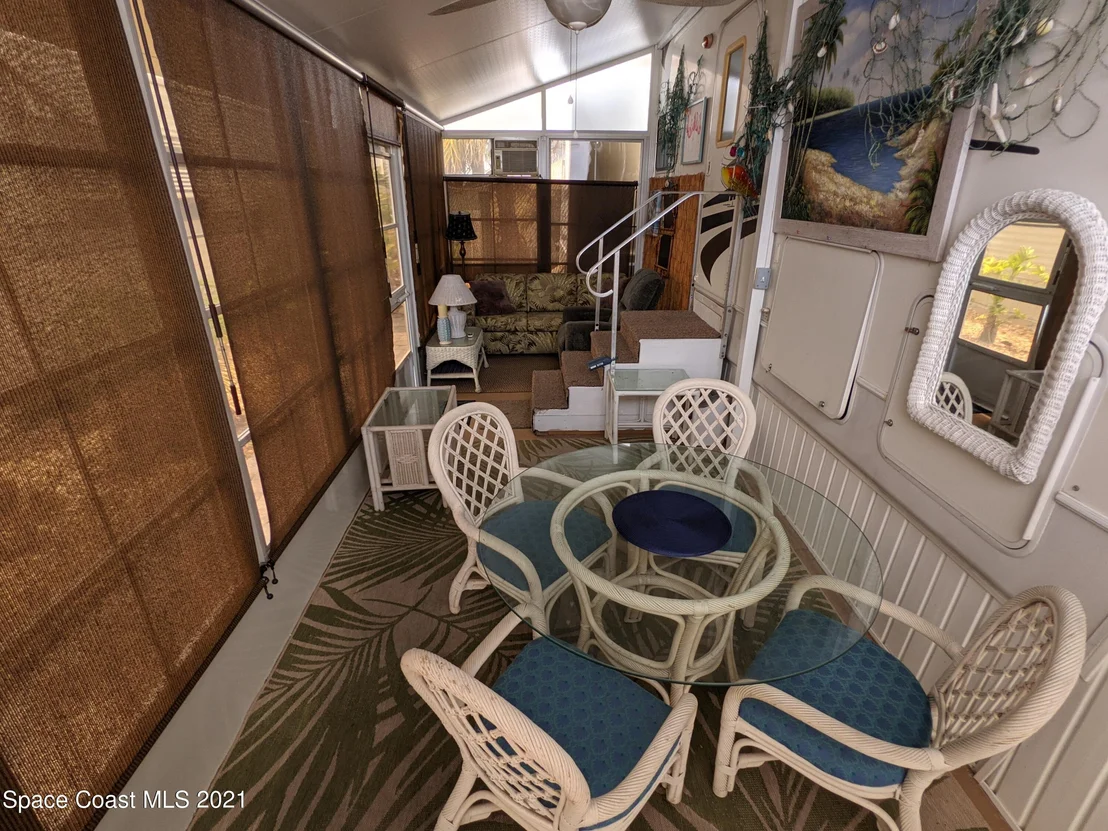 Photo of 270 Galaxy Lane