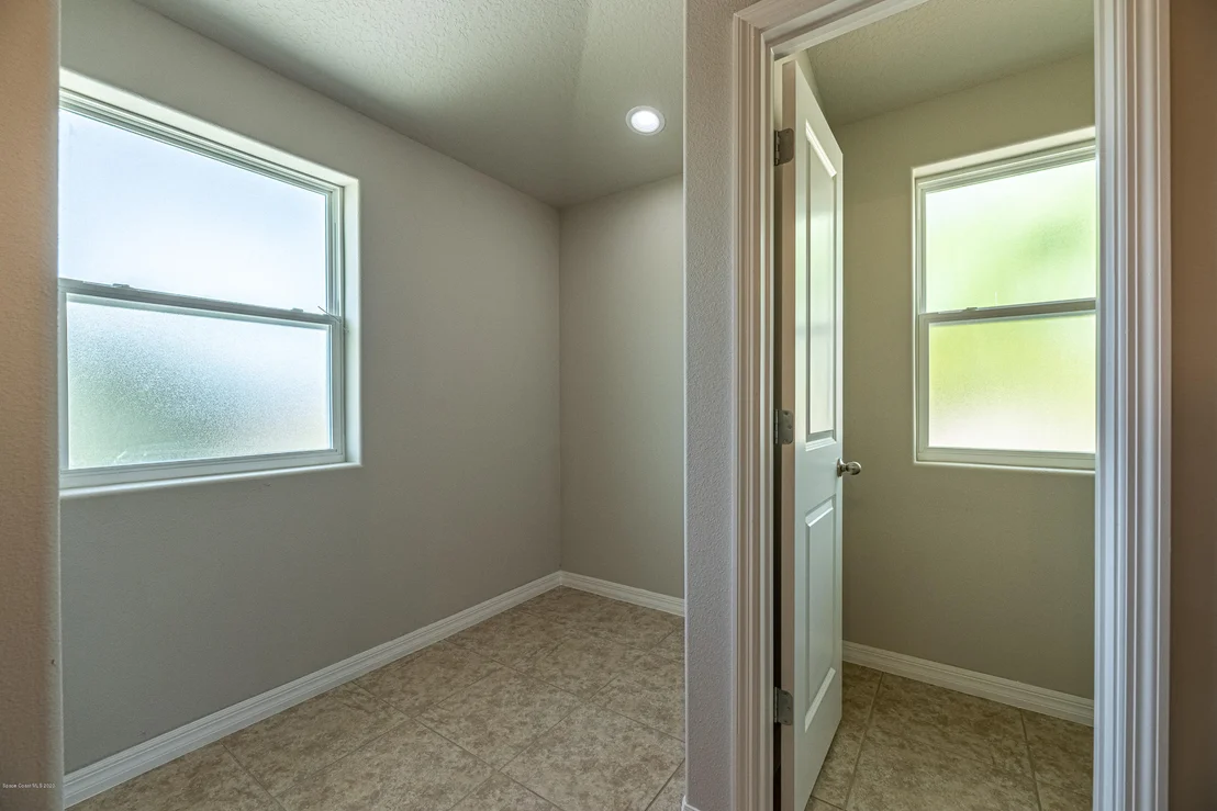 Photo of 354 Dryden Circle