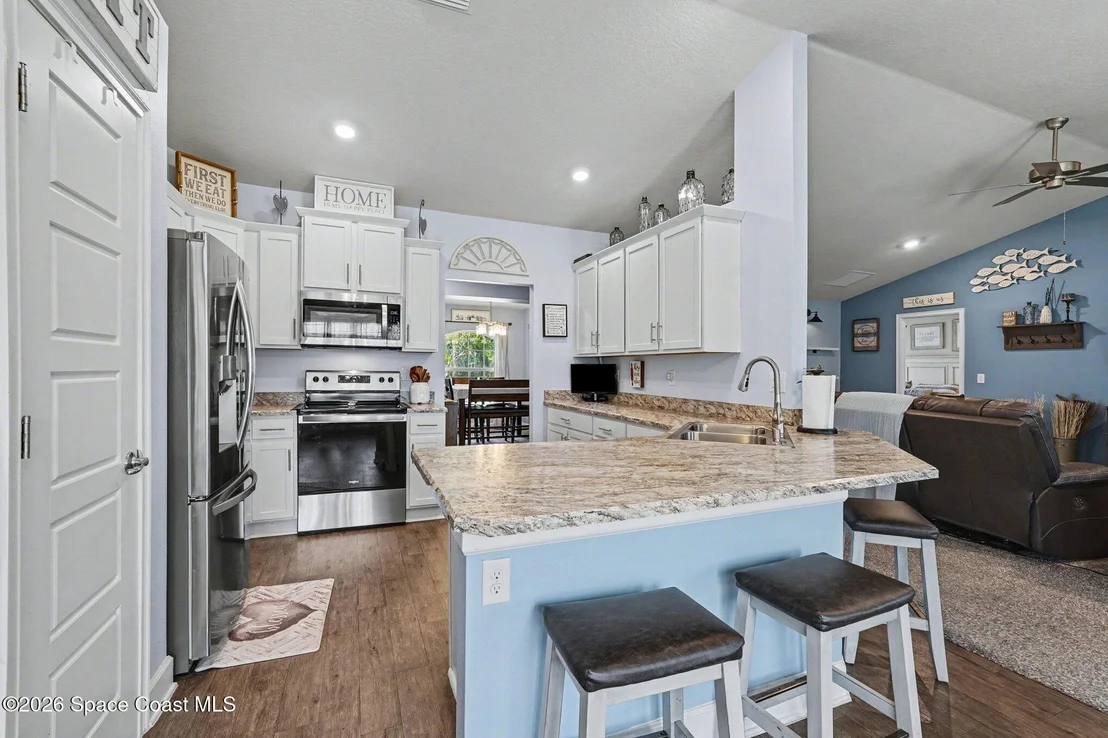 Photo of 780 Helicon Terrace