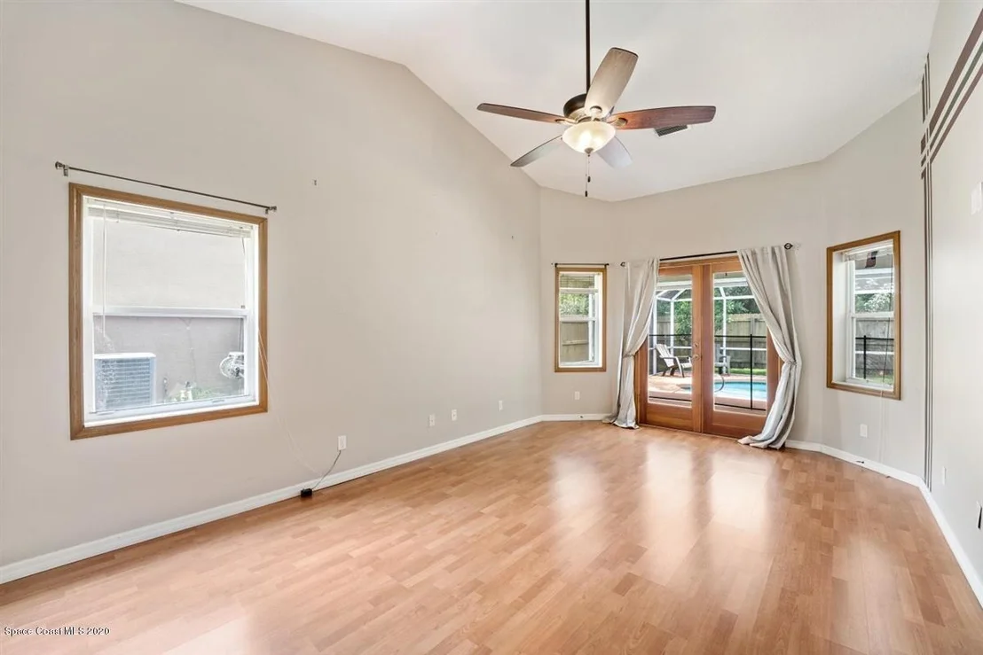 Photo of 933 Osprey Lane