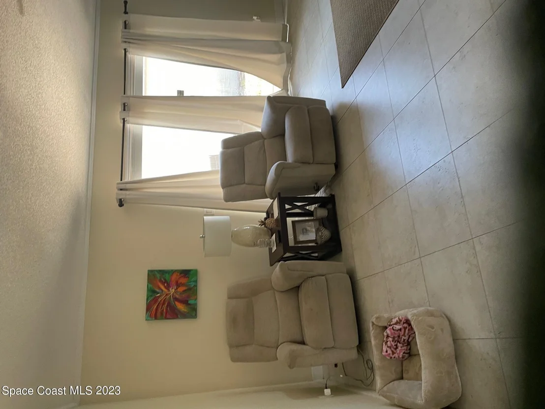 Photo of 981 Wateroak Drive NE