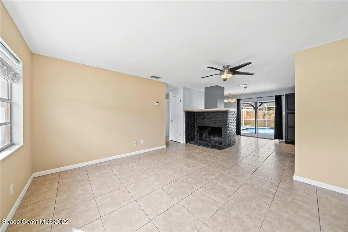 Photo of 181 E Haven Drive