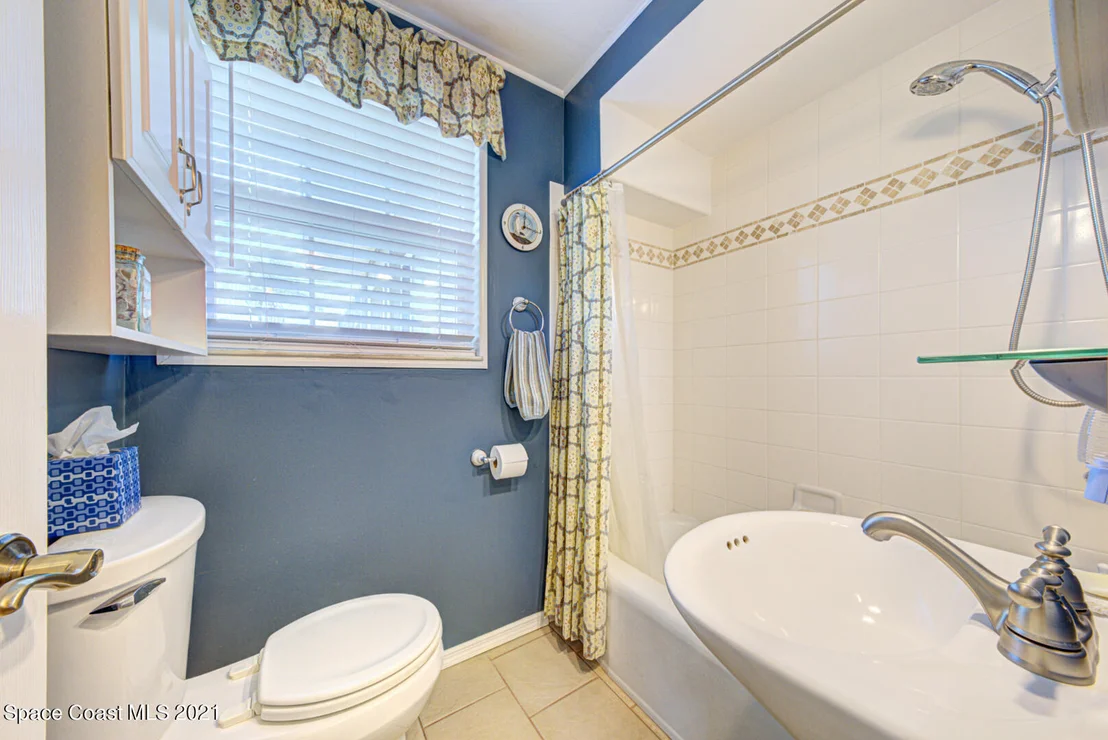 Photo of 1211 Princeton Road