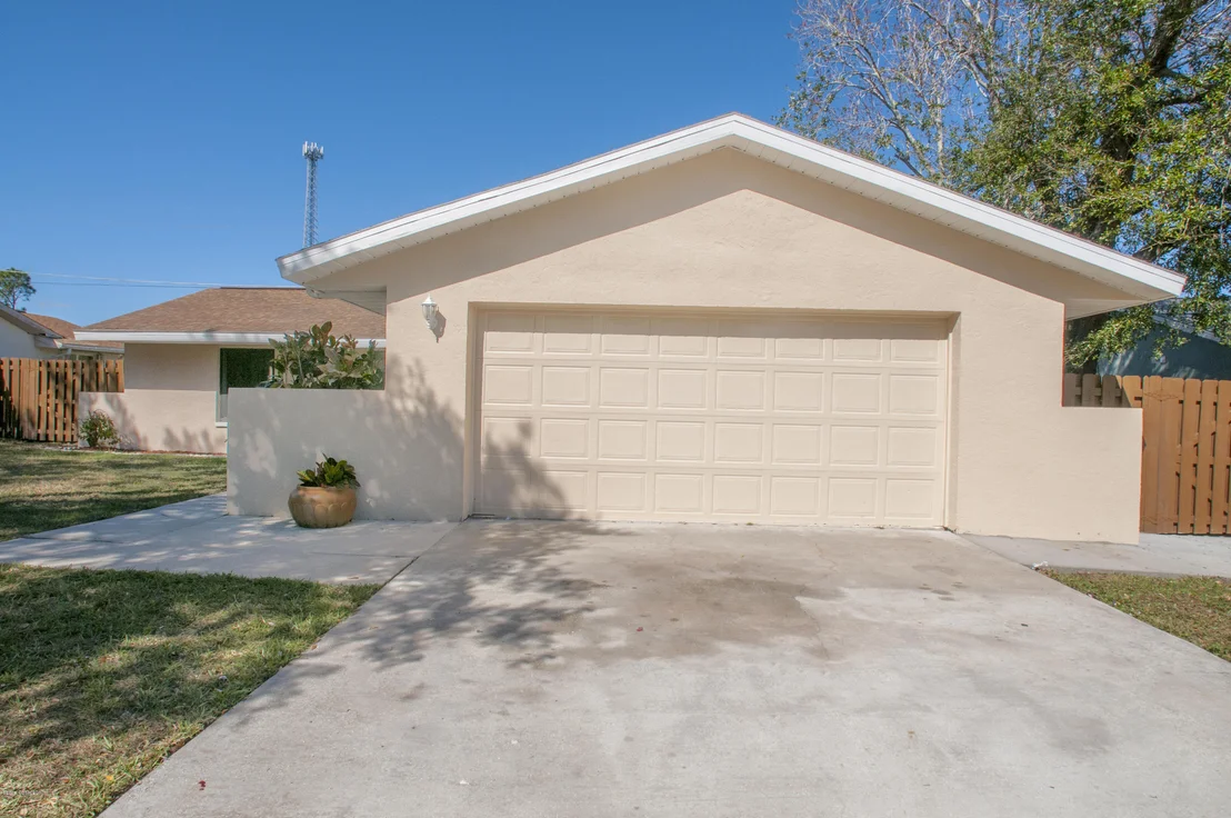 Photo of 2173 Tarrytown Lane NE