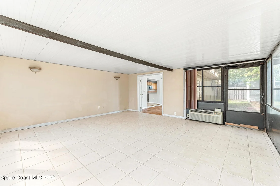 Photo of 2558 Sadler Lane