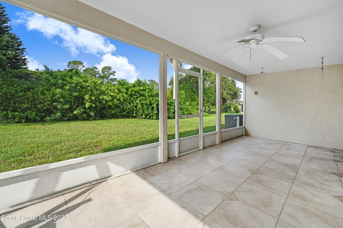 Photo of 974 Pine Creek Circle NE