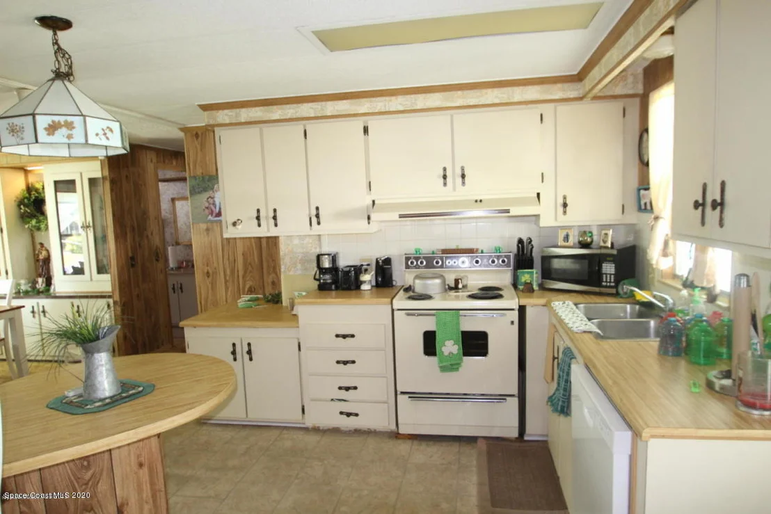 Photo of 547 Jennifer Circle