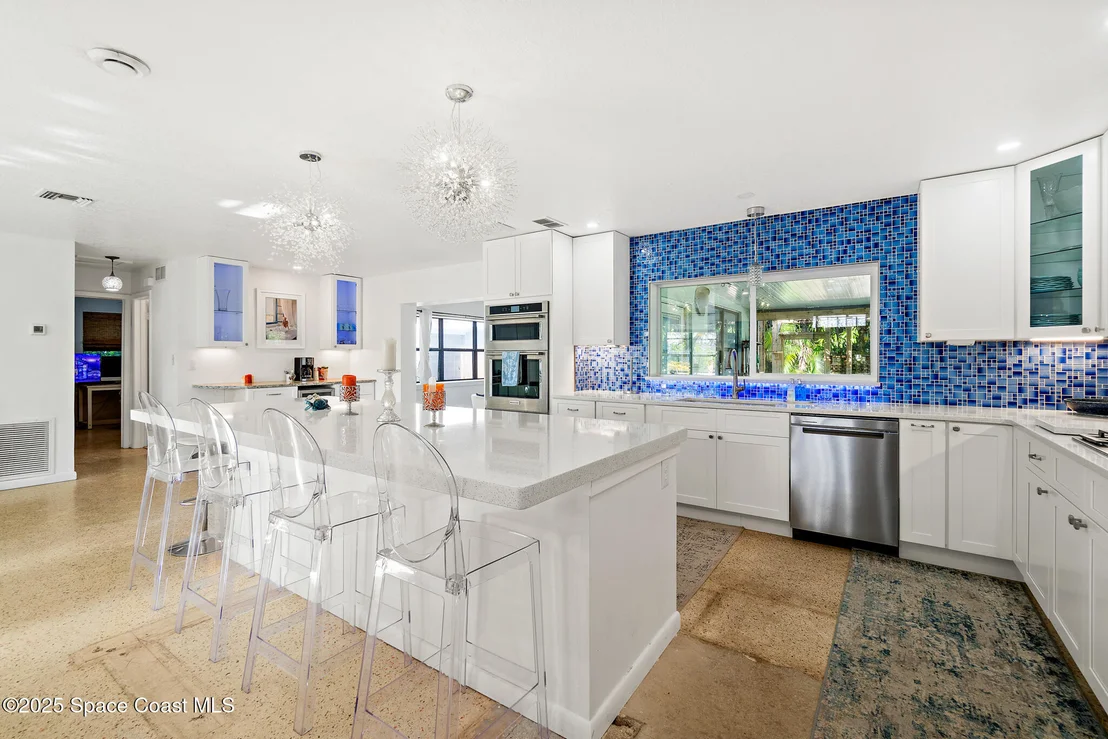 Photo of 300 Pelican Drive