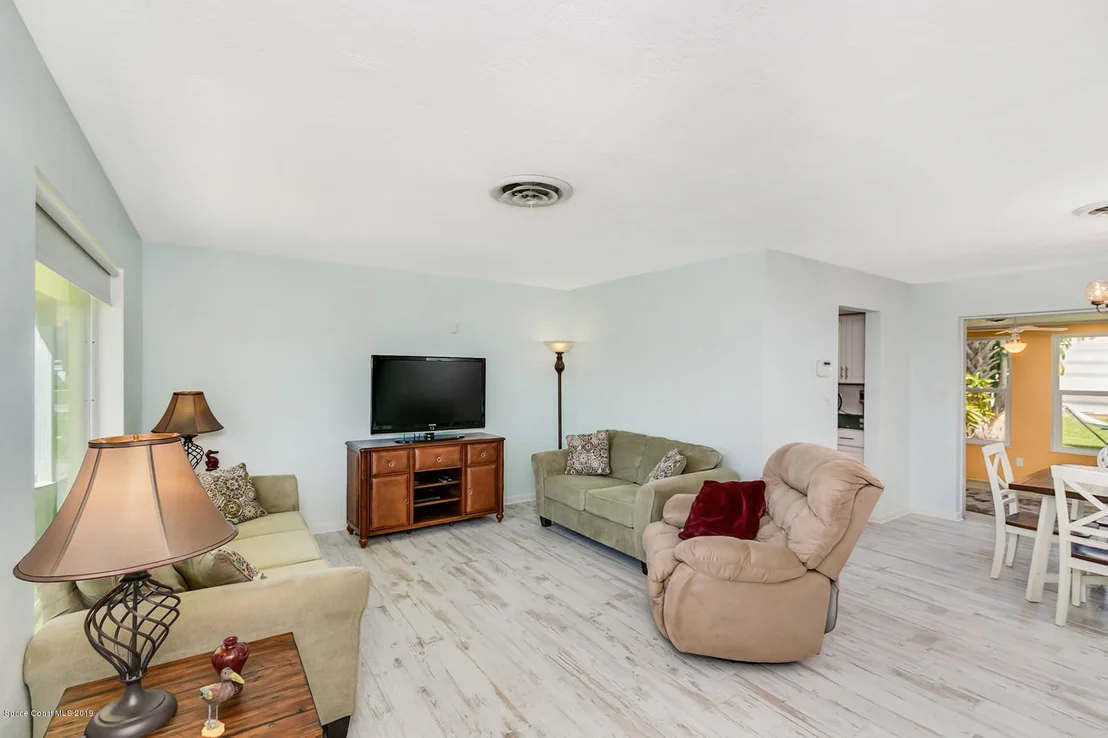 Photo of 301 Jupiter Drive
